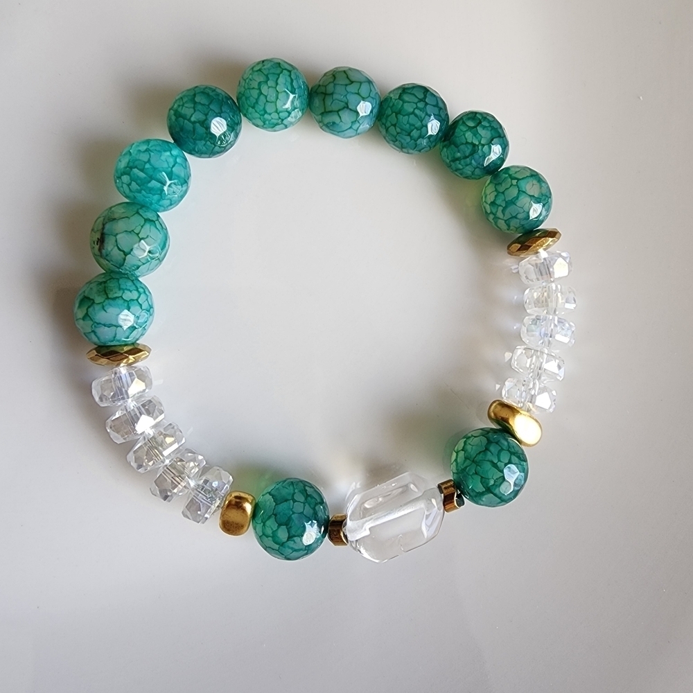 Elegant Green and Gold Beaded Bracelet